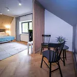Nini House Dunajek Willa *